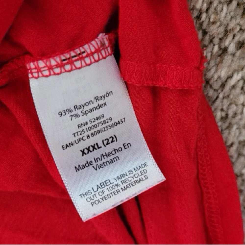 Time and Tru Red V-Neck Sleeveless Tank Top - Picture 8 of 8